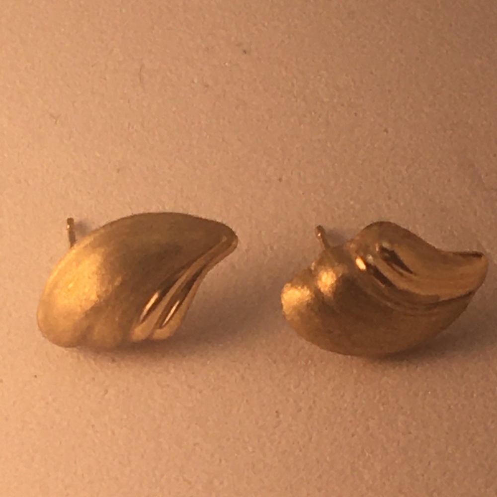 Preloved Solid 10k Brushed Gold Earrings